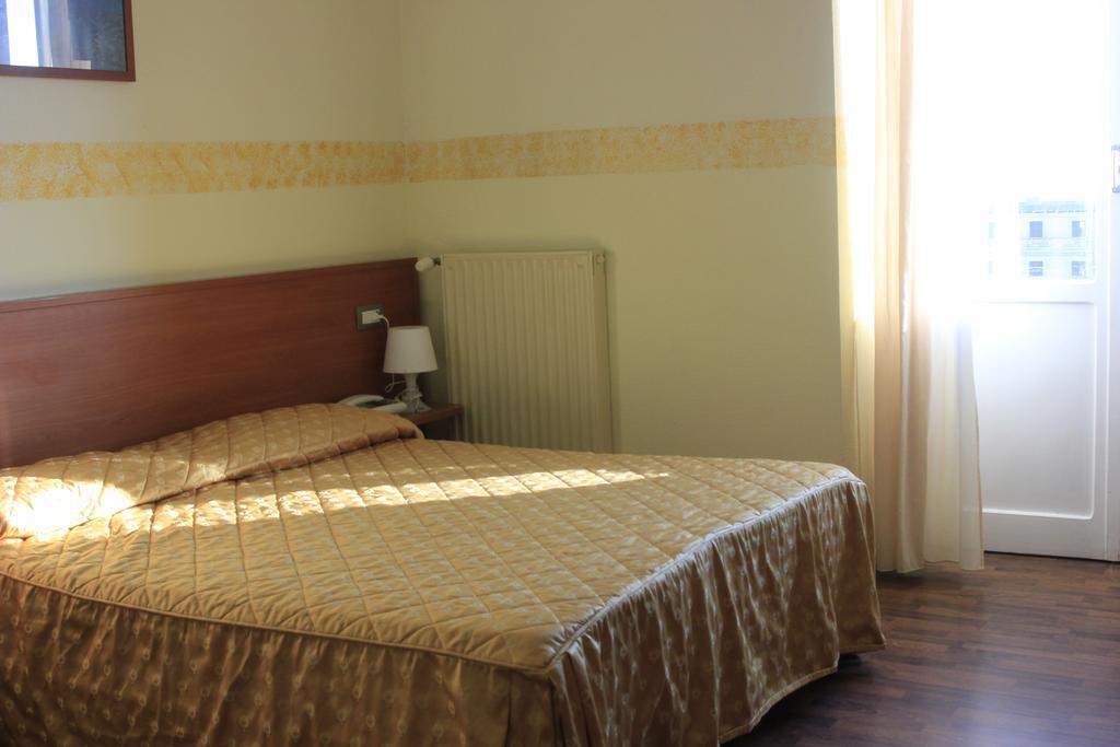 ג'נובה Hotel Bellevue מראה חיצוני תמונה